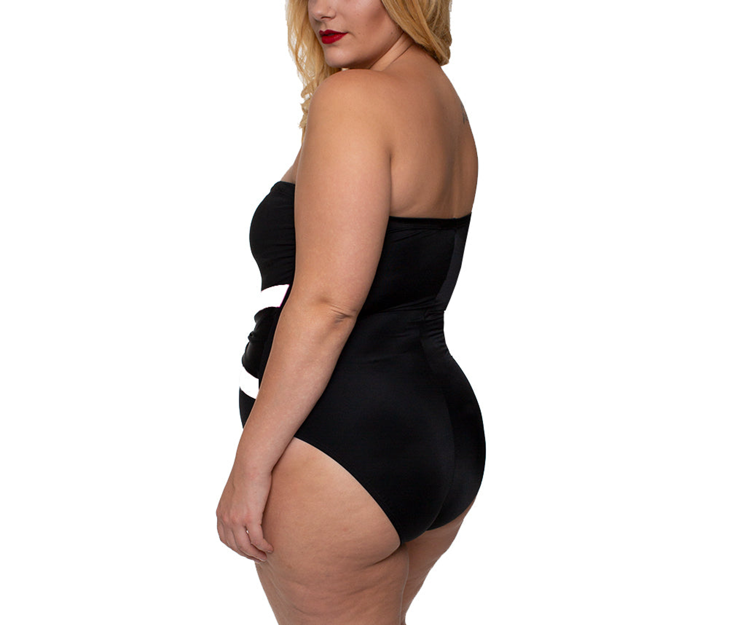 InstantFigure curvy Contrast Twist Front One Piece Swimsuit