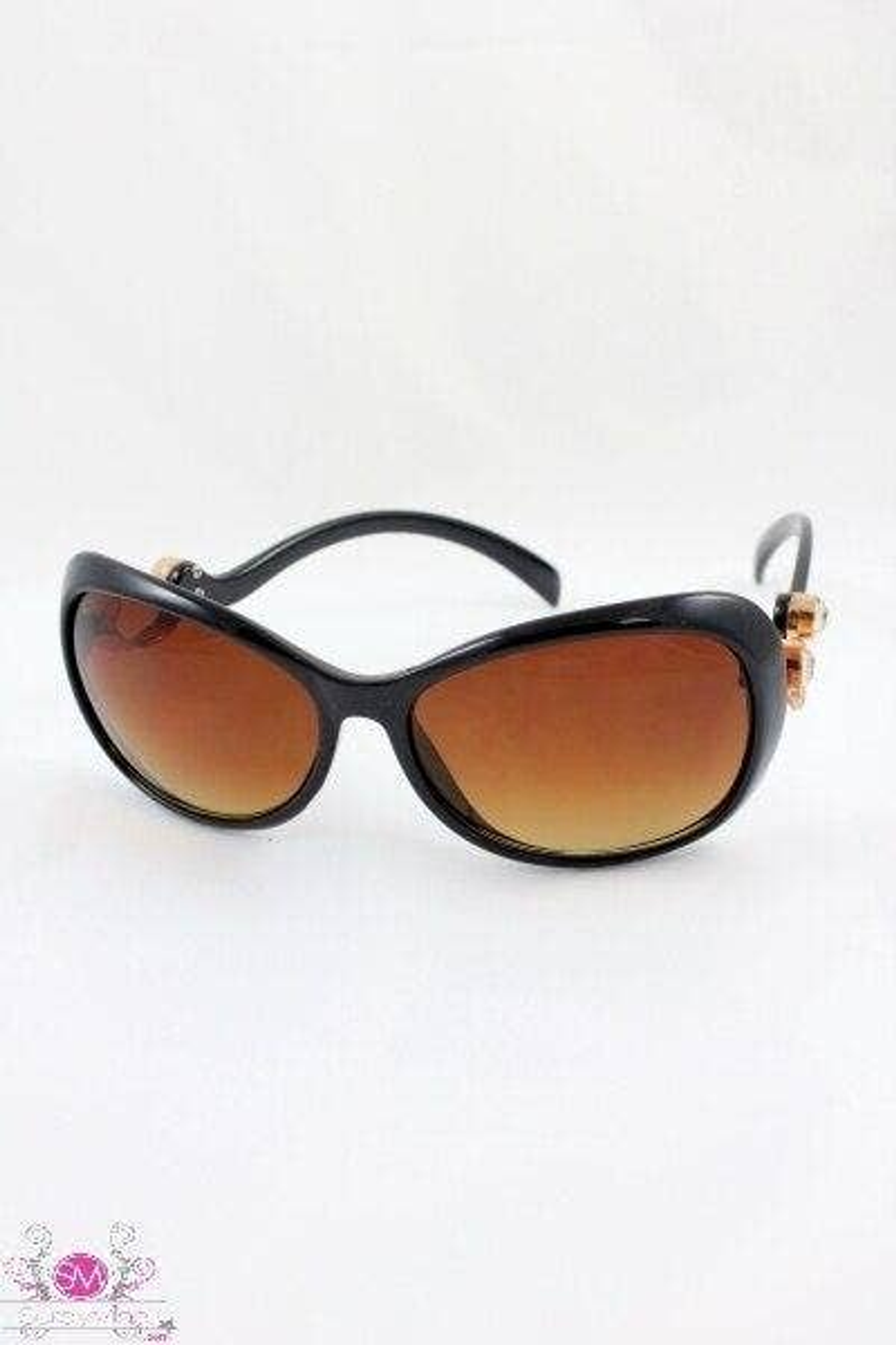 Fashion Sunglasses With Rhinestones